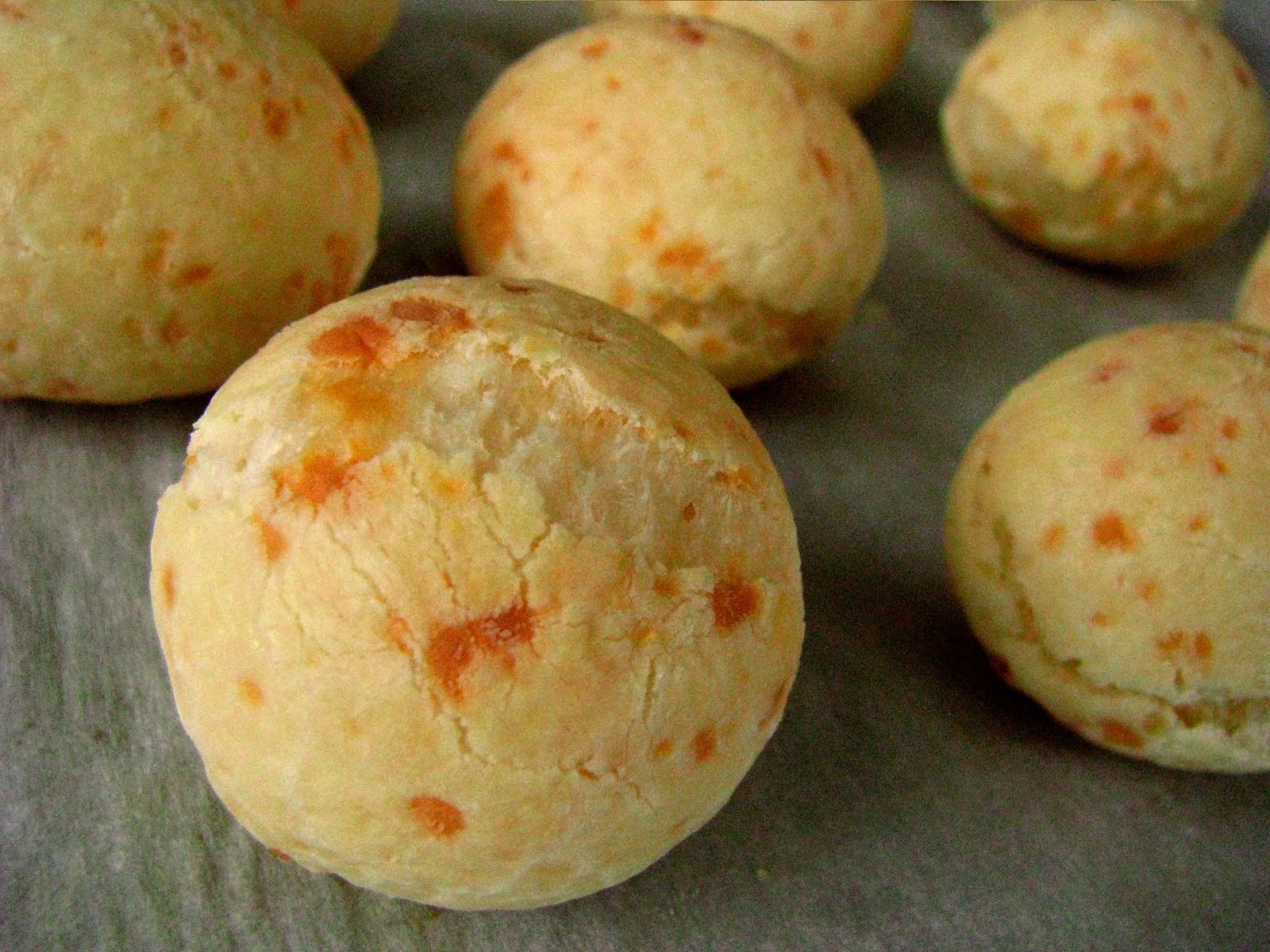 cheese bread or cheese balls