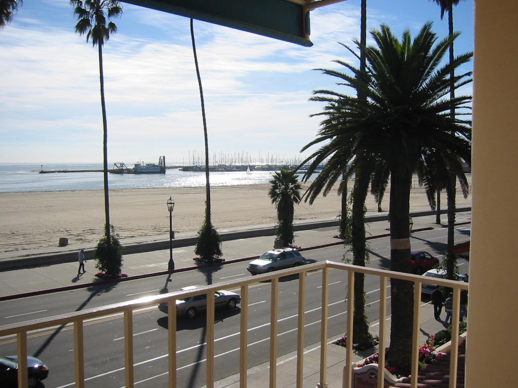 Harbor View Inn Santa Barbara California
