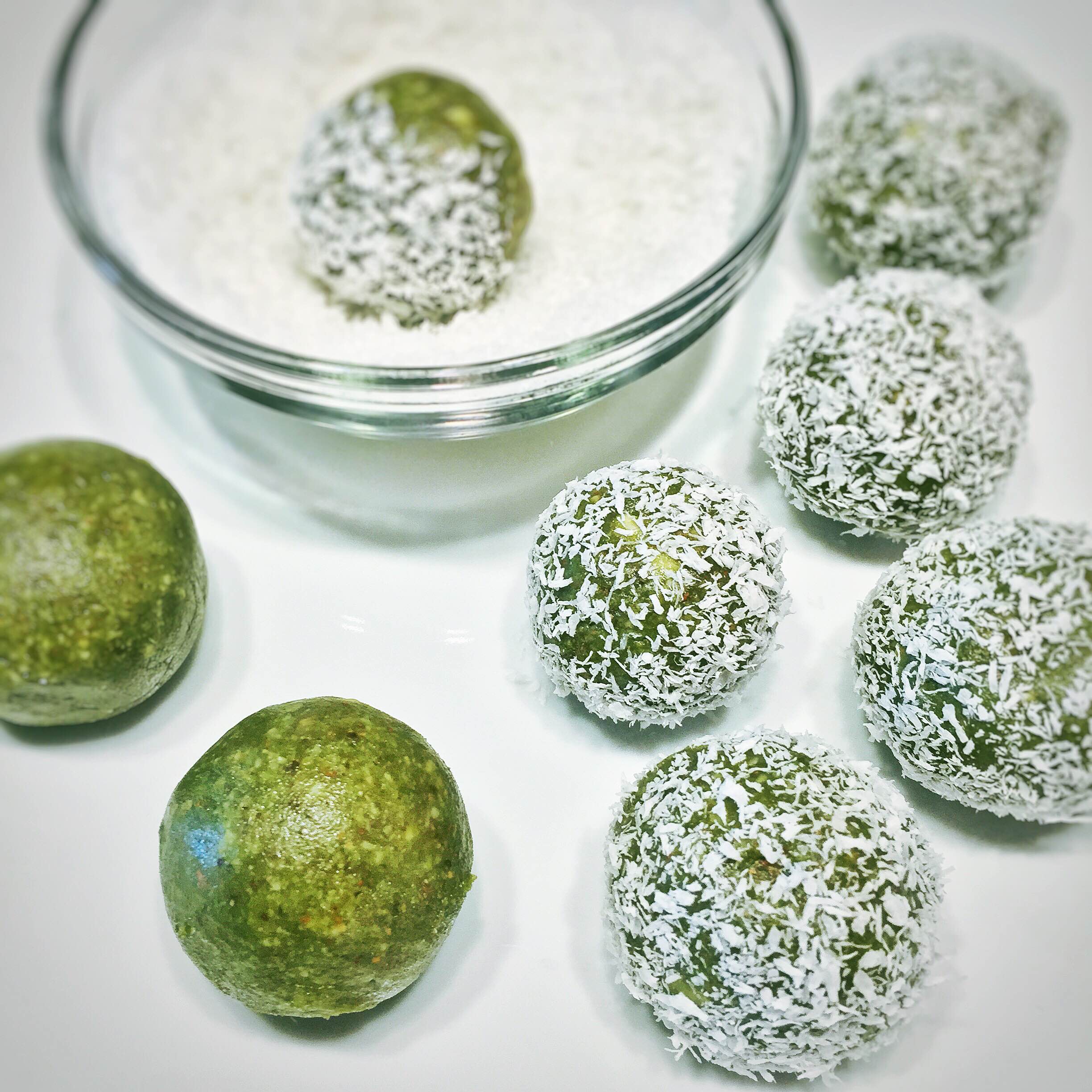 Matcha or Green Tea Energy Bites